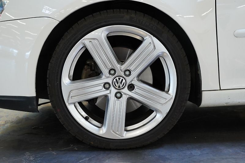 Volkswagen Golf - fotka 13 z 27