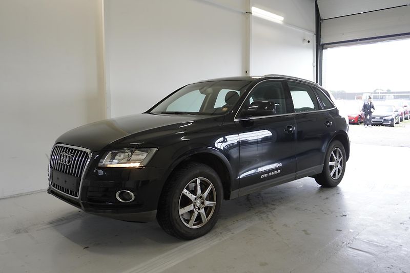 Audi Q5 VAN 3,0 TDI QUATTRO AUT. - fotka 1 z 28