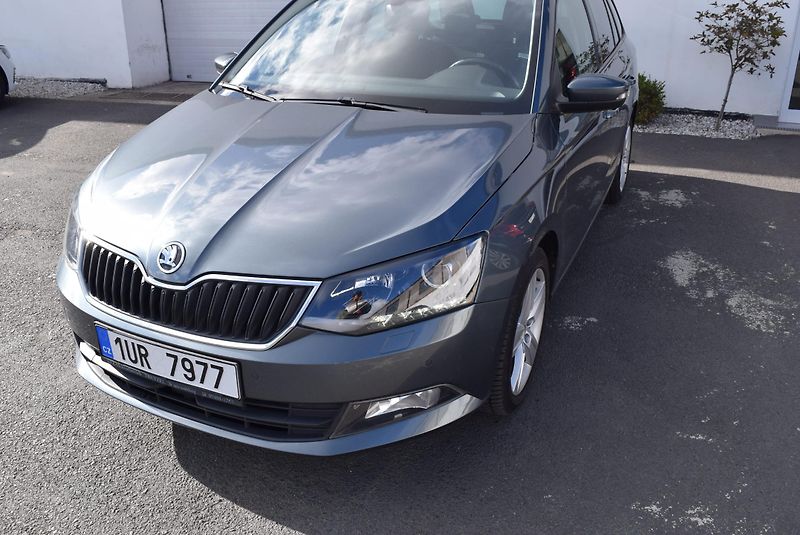 Škoda Fabia (2017) 1.2TSI 81kw DSG JOY NAVI APP - fotka 2 z 41