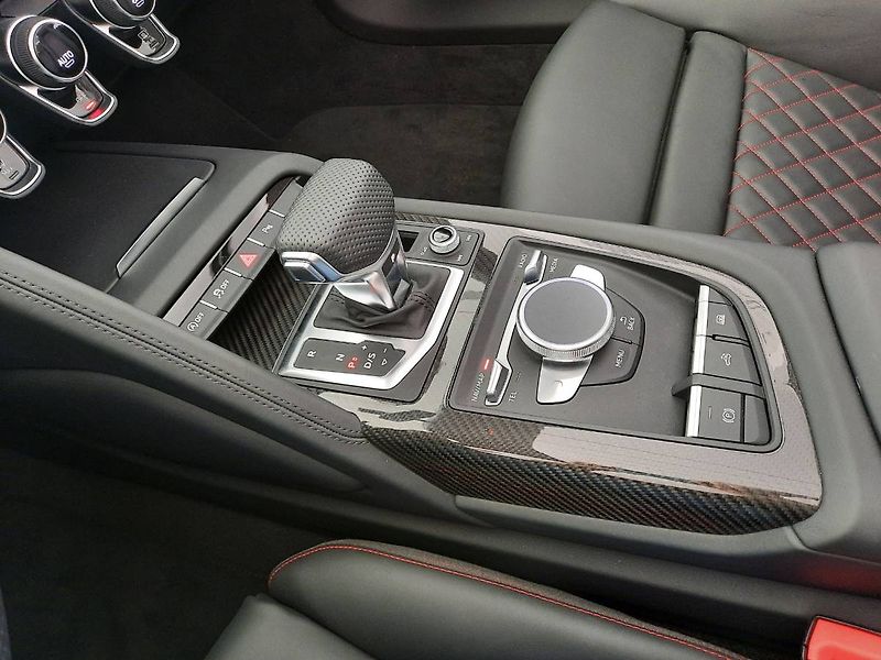 Audi R8 (2025) Spyder V10 performance 5.2TFSI - fotka 10 z 27
