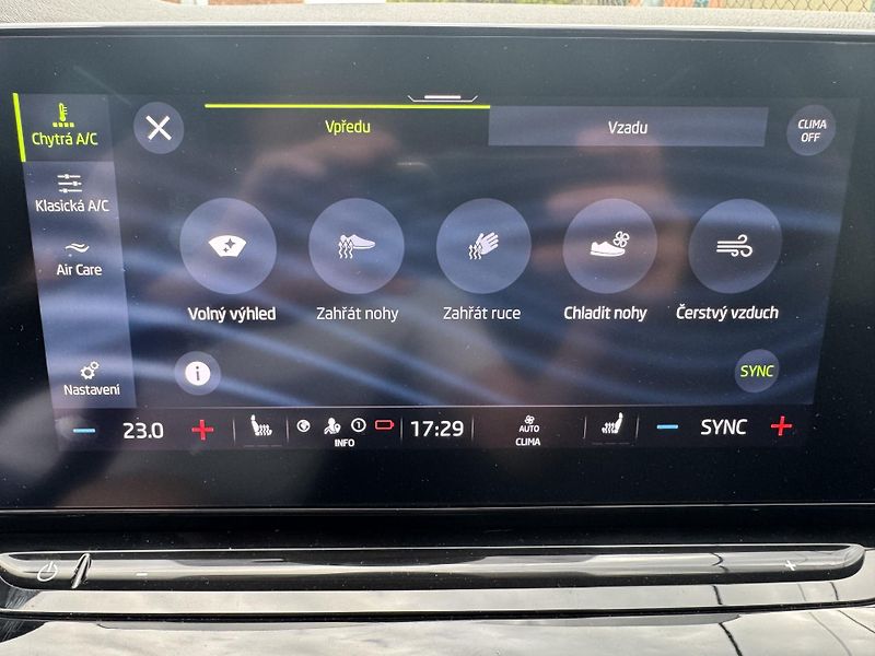 Škoda Octavia (2021) 2.0TDI 110kW DSG STYLE+ LED ČR - fotka 28 z 31