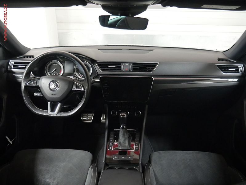 Škoda Superb (2018) 2.0 TDi 4x4, Ambition, DSG - fotka 8 z 26