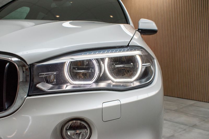 BMW X5 xDrive30d ///MSPORT*ČR*KAMERY - fotka 37 z 42