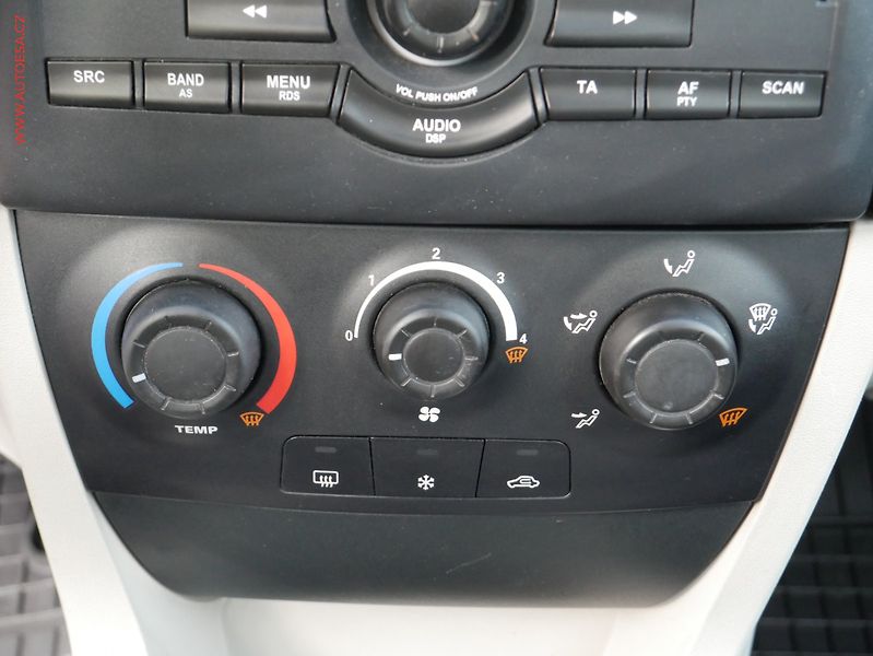 Fiat Stilo (2004) 1.6i, AC, park.čidla - fotka 13 z 16