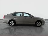 Škoda Octavia (2010) Ambiente 1.2 TSI - náhled 6