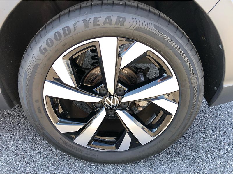 Volkswagen Taigo 1.0 TSi STYLE - fotka 14 z 28