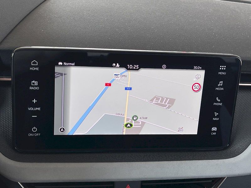 Škoda Kamiq (2025) 1.5 TSI 110kW Top Selection - fotka 14 z 34