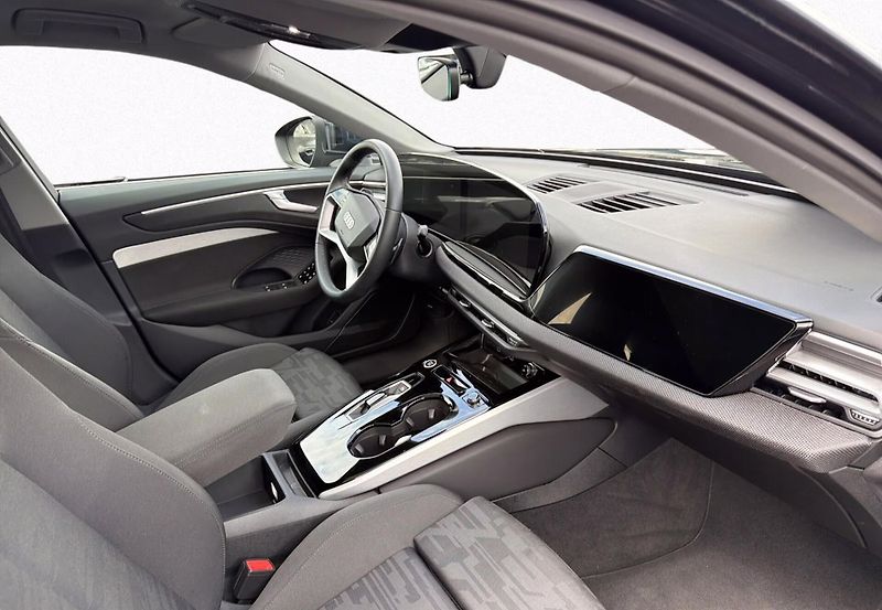 Audi A6 TDI quattro Pano Tech+ 360 - fotka 6 z 11