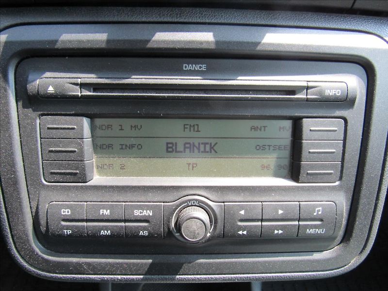 Škoda Fabia 1,2 HTP 44KW Ambiente - fotka 17 z 29