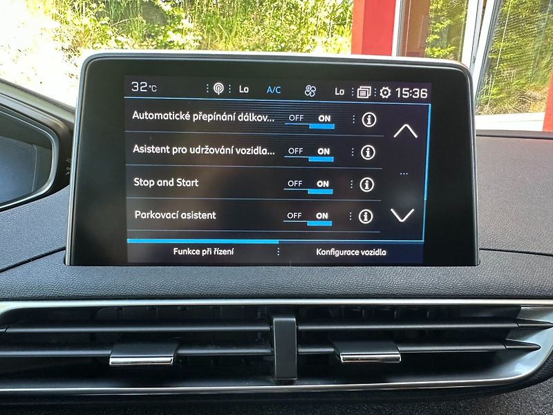 Peugeot 5008 (2018) 1.5HDi 96KW/GTLINE/7MÍST/1MAJ - fotka 32 z 46
