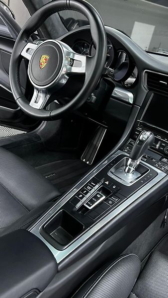 Porsche 911 3.8 TURBO 383 kW - fotka 16 z 24