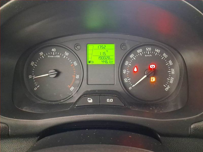 Škoda Roomster (2011) 1.2 12V, nová STK, Tažné - fotka 11 z 17