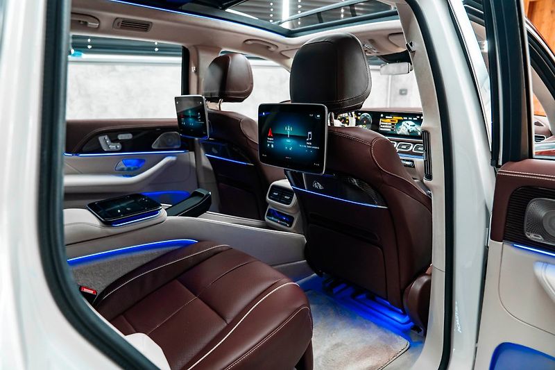 Mercedes-Benz GLS Maybach - fotka 25 z 34