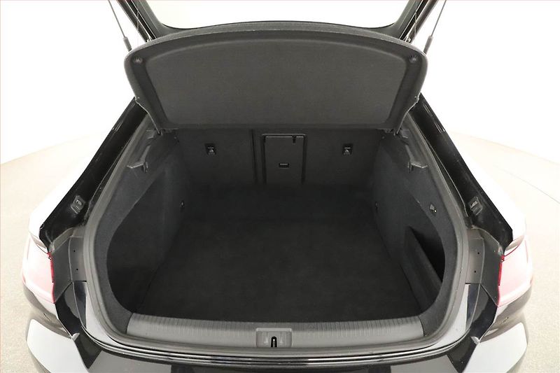Volkswagen Arteon (2018) R-line 2.0 TSI 4Motion - fotka 11 z 21