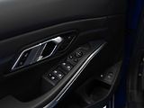 BMW Řada 3 330e xDrive Touring - náhled 15