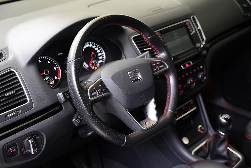 Seat Alhambra - fotka 14 z 31
