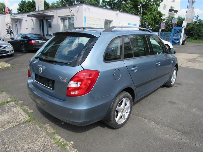 Škoda Fabia 1,9 TDi 77kW Combi Sport - fotka 6 z 32