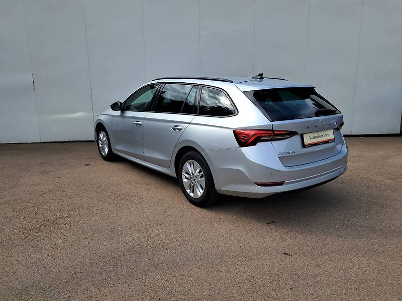 Škoda Octavia (2022) COMBI IV Ambition PLUS 1.5 TSI - fotka 22 z 25