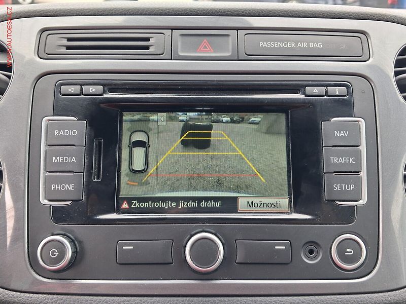 Volkswagen Tiguan (2014) 2.0TDi 4x4, DSG, park. kamera - fotka 18 z 25