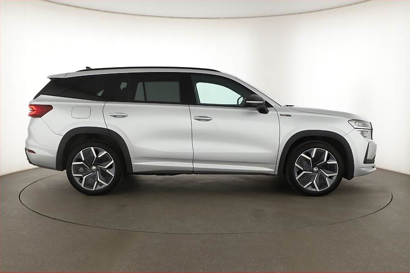 Škoda Kodiaq (2024) 2.0 TDI, Sportline - fotka 6 z 21