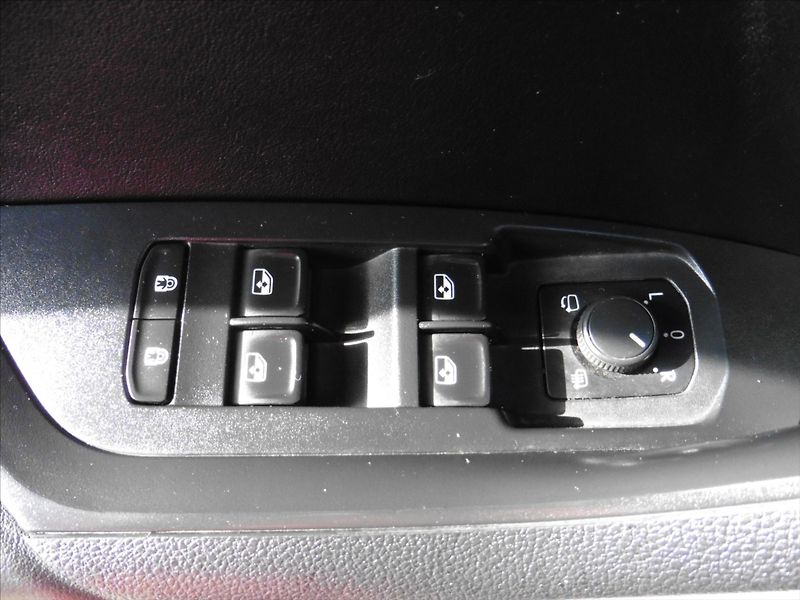 Škoda Kodiaq 2.0 TDi Style 4x4 DSG 7.míst!! - fotka 14 z 18