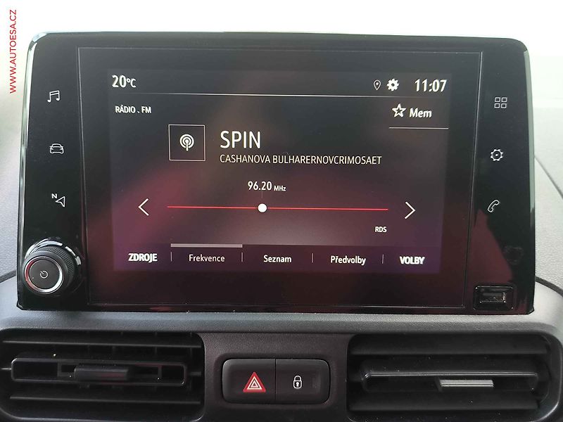 Opel Combo (2022) 1.5CDTi L2 DÍLNA, AC, park. - fotka 13 z 22