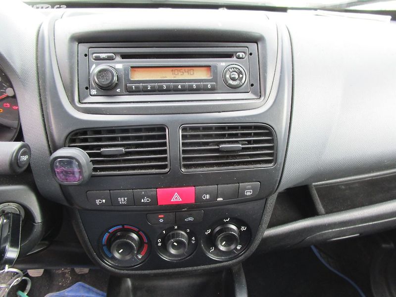 Fiat Dobló 1,3 JTD - NOVÝ OLEJ+FILTR - fotka 12 z 16
