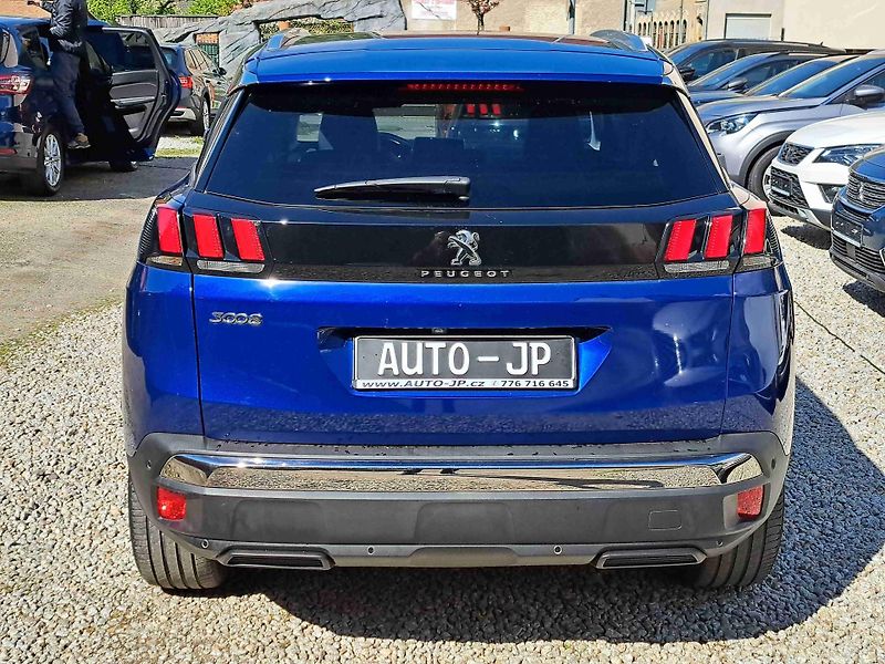 Peugeot 3008 (2020) 1,2 PT  EAT8 LED  ALLURE  NAVI - fotka 4 z 19
