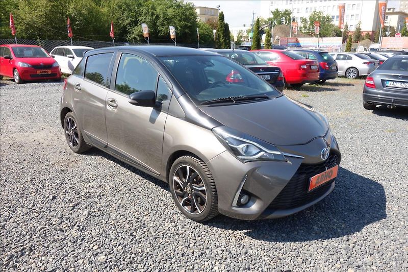 Toyota Yaris 1,5 i, ČR, HYBRID, SELECTION. - fotka 1 z 5