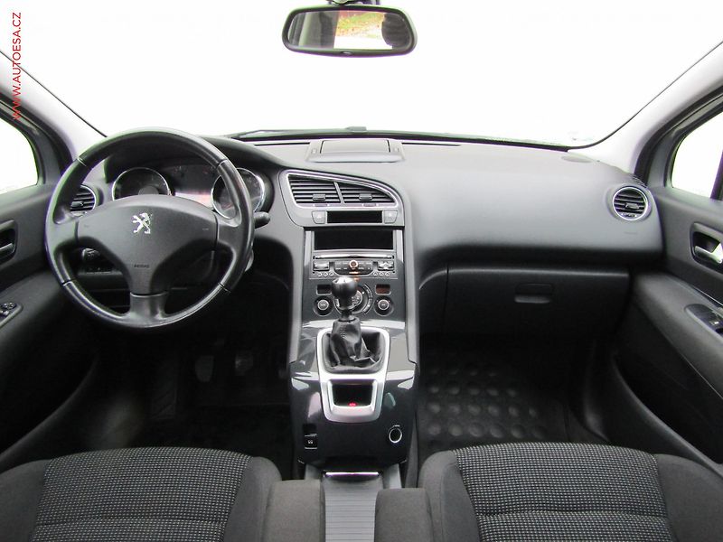 Peugeot 5008 (2015) 1.6HDi, ČR, AC, TZ, navi - fotka 8 z 18