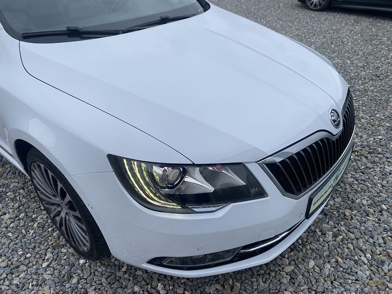 Škoda Superb 2.0TDi 4x4 170PS DSG L+K COMBI - fotka 63 z 158