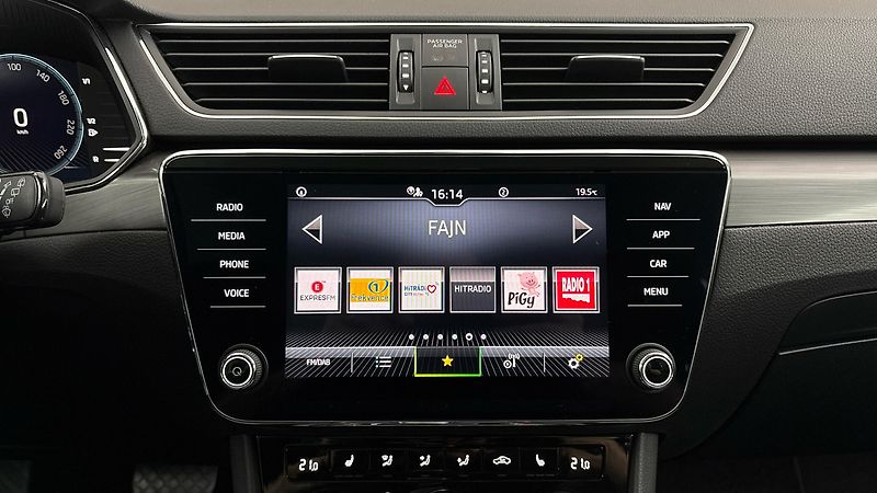 Škoda Superb 2.0 TDI DSG 4x4 Style - fotka 11 z 30