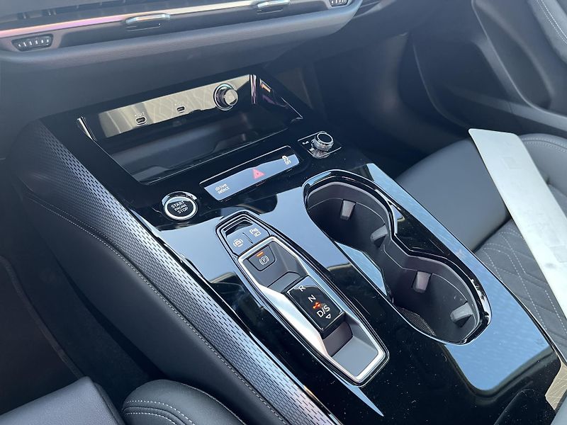 Audi A5 Avant TDI quattro 150kW STR - fotka 15 z 24