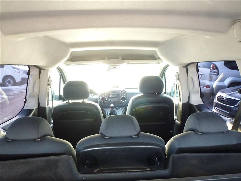 Peugeot Partner Tepee 1,6 TeePee HDI 92 k Active - fotka 21 z 44