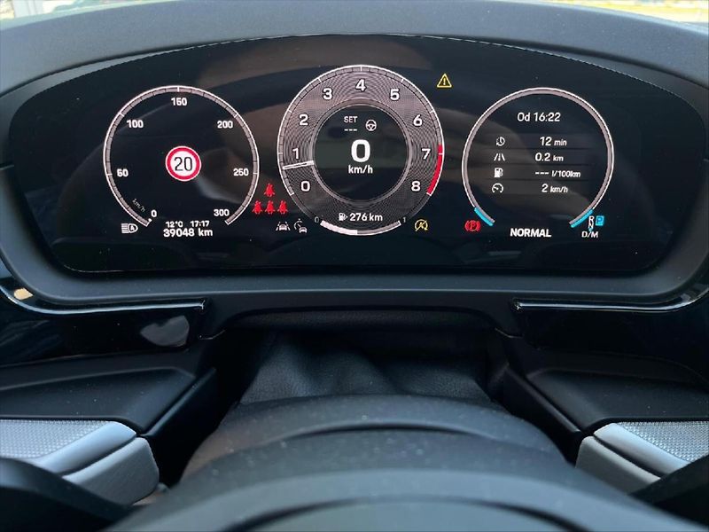 Porsche Cayenne 4,0   V8 S Coupe - fotka 13 z 17