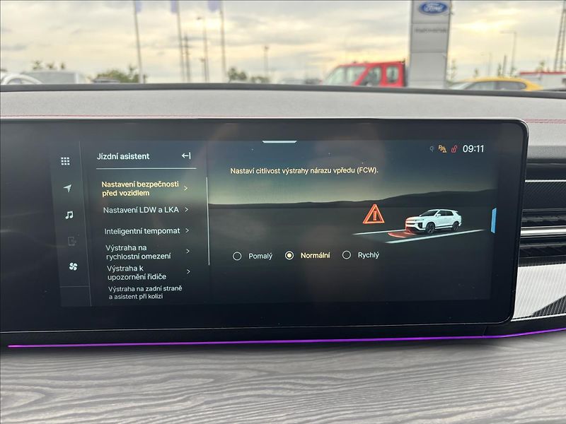 KGM Actyon 1,5 GDI Premium Hybrid 2WD - fotka 34 z 38
