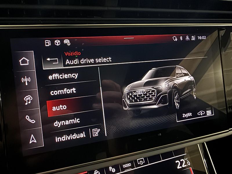 Audi Q8 (2025) 50TDI 210kW OLED K360 PANORAMA - fotka 56 z 59