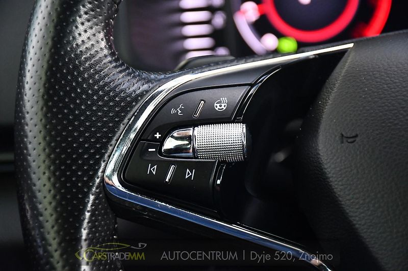 Škoda Karoq 2.0TDi SPORTLINE ACC  - fotka 29 z 51