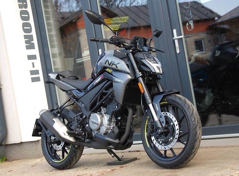CFMOTO 300 NK (2026) 300NK - fotka 2 z 25