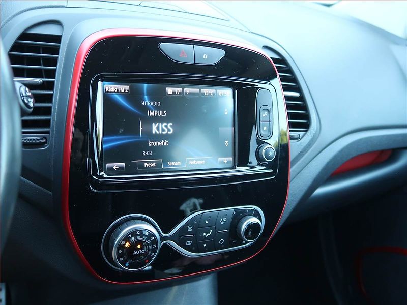 Renault Captur (2017) Intens 1.2 TCe, Serv.kniha - fotka 12 z 19