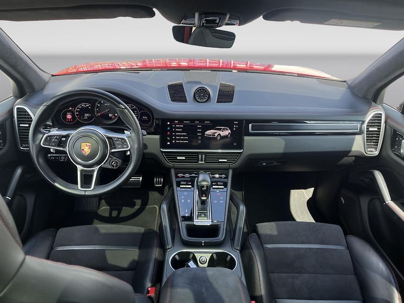 Porsche Cayenne GTS - fotka 20 z 28
