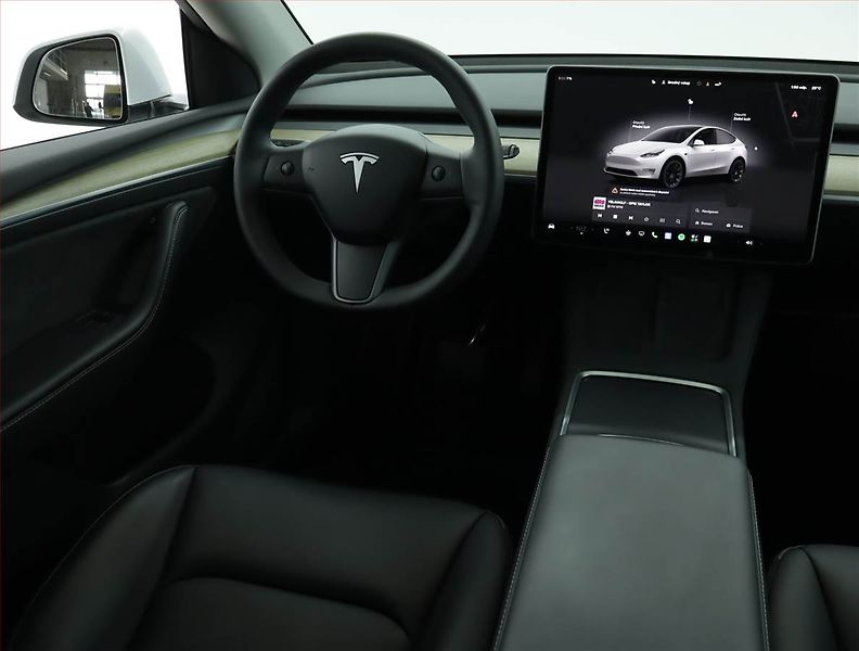 Tesla Model Y (2022) RWD LFP 60kWh, SoH 94% - fotka 7 z 19