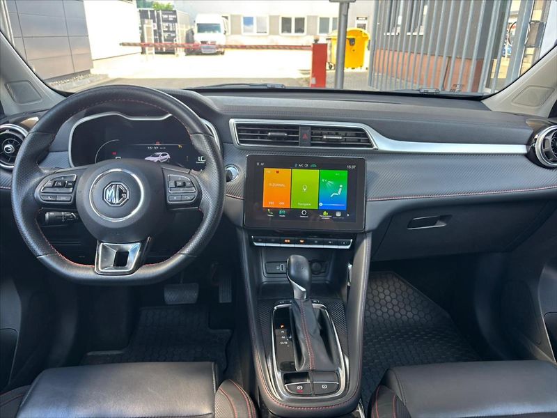 MG ZS 1,0 T  Exclusive AT - fotka 12 z 26