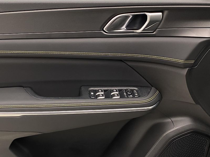 Lynk & Co 01 CORE PHEV AUT CZ 1.maj - fotka 26 z 72