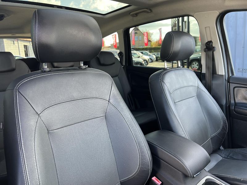 Ford S-MAX 2.0TDCi 103kw AUTOMAT TEMPOMAT - fotka 28 z 40