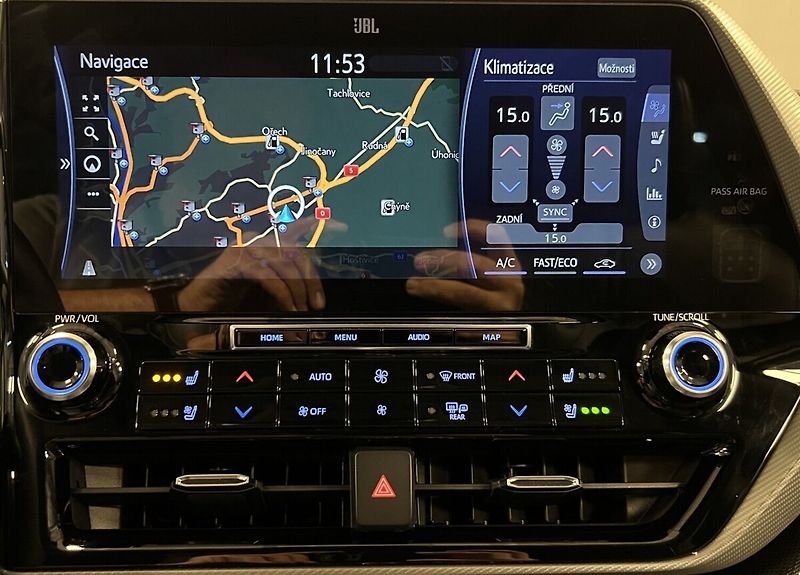 Toyota Highlander 2.5 Hybrid AT EXECUTIVE SKYVIE - fotka 6 z 22