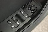 Škoda Superb (2022) Style 2.0 TDI, Automat, Kůže - náhled 21