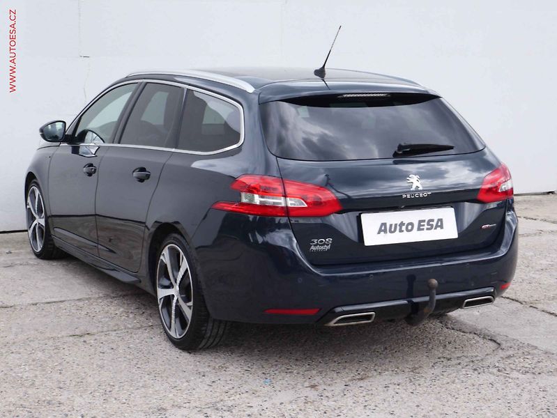 Peugeot 308 (2019) 1.5 HDi, 2.maj,ČR, AT, navi - fotka 4 z 16