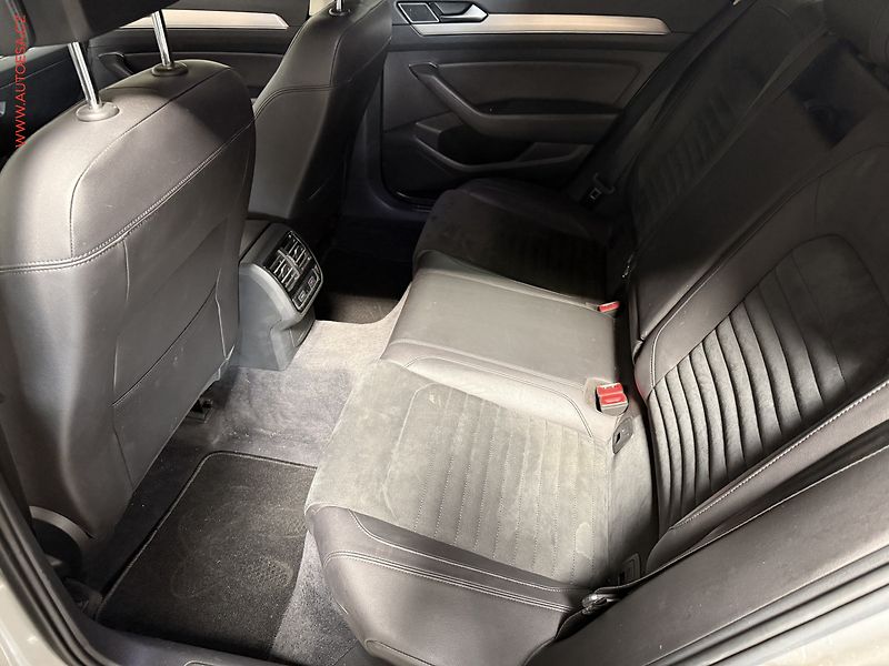 Volkswagen Passat (2016) 2.0 TDI, LED, masáž - fotka 10 z 14