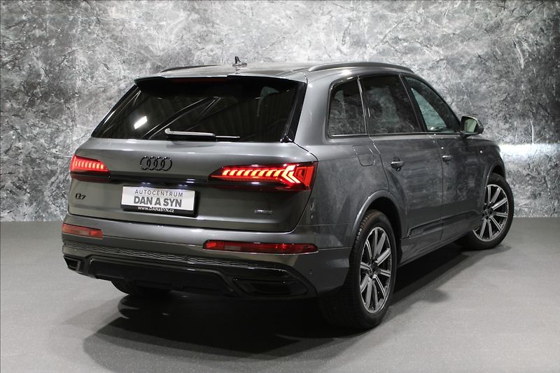 Audi Q7 3,0 TDI Quattro S-Line - fotka 4 z 35